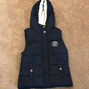 Abercrombie vest- never worn